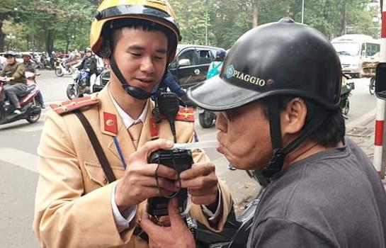 Xử phạt nghiêm người điều khiển phương tiện vi phạm nồng độ cồn